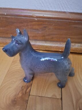 Gray Ceramic Scottie Dog Figurine - Decorative Pet Statue